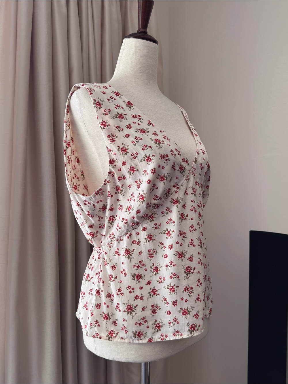 Reformation Vireo Top Large - Picture 3 of 11